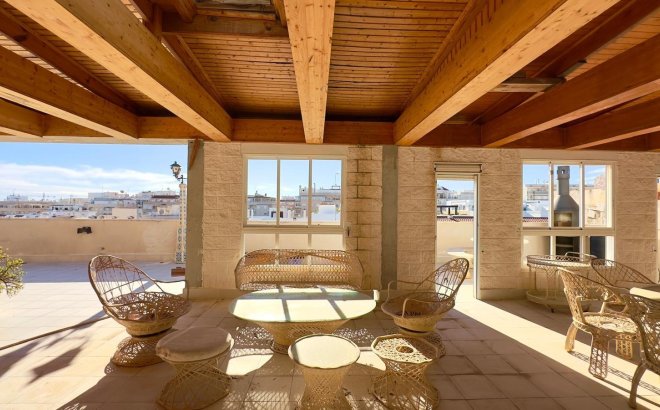 Resale - Penthouse -
Torrevieja - Centro