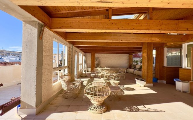 Resale - Penthouse -
Torrevieja - Centro