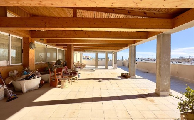 Resale - Penthouse -
Torrevieja - Centro