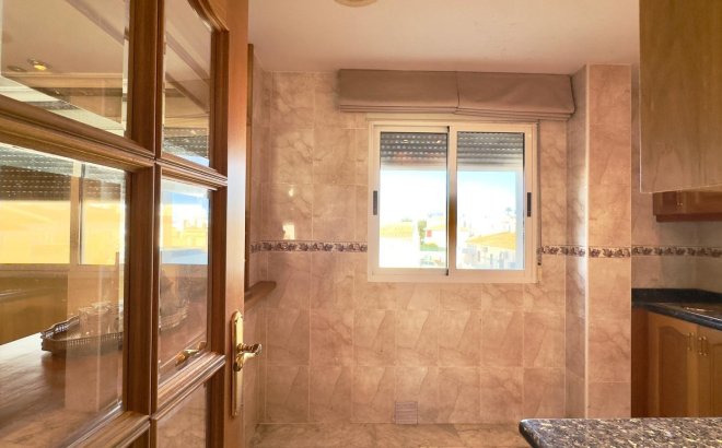 Resale - Penthouse -
Torrevieja - Centro
