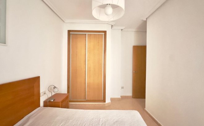 Revente - Appartement -
Torrevieja