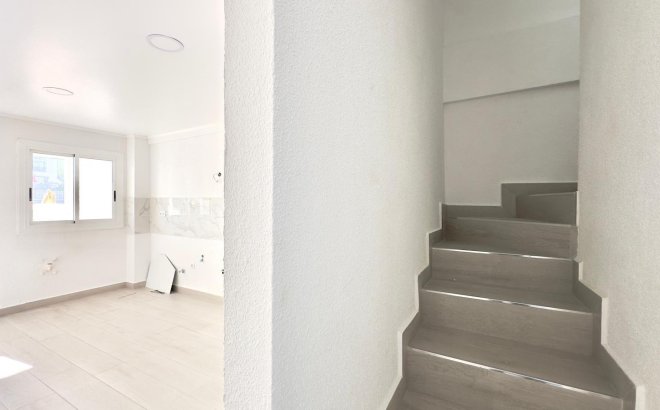 Resale - Town House -
Torrevieja - La Mata