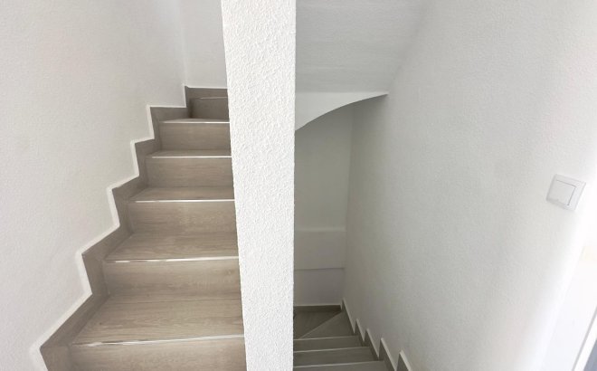 Resale - Town House -
Torrevieja - La Mata