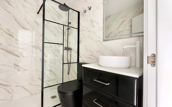 Resale - Town House -
Torrevieja - La Mata