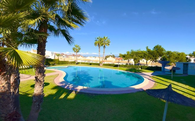 Resale - Town House -
Torrevieja - La Mata