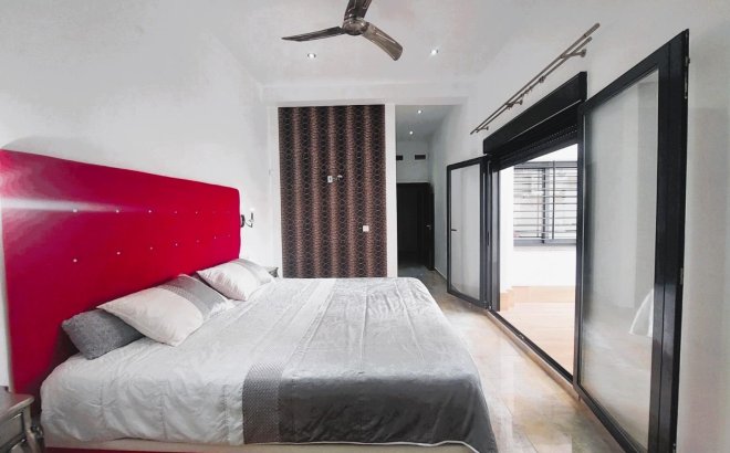 Resale - Villa -
Pilar de la Horadada - Costa Blanca