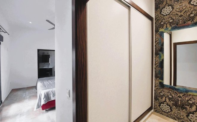 Resale - Villa -
Pilar de la Horadada - Costa Blanca