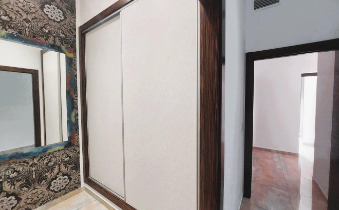 Resale - Villa -
Pilar de la Horadada - Costa Blanca