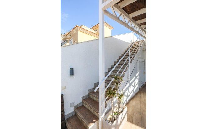 Resale - Villa -
Pilar de la Horadada - Costa Blanca
