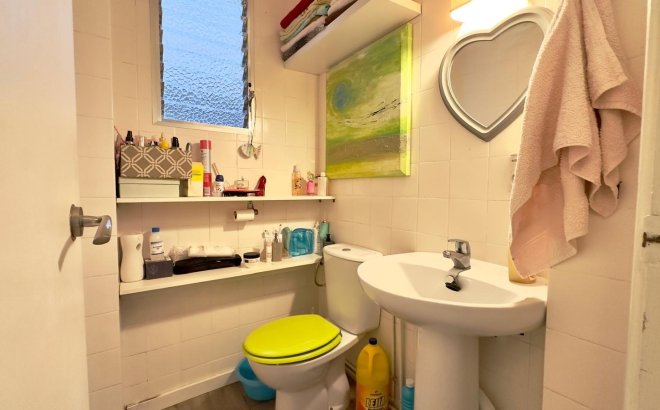 Resale - Apartment -
Torrevieja - Centro