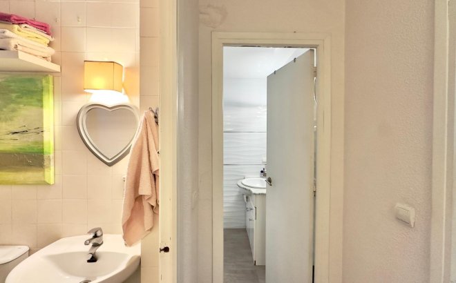 Resale - Apartment -
Torrevieja - Centro