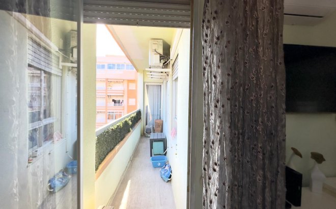 Resale - Apartment -
Torrevieja - Centro