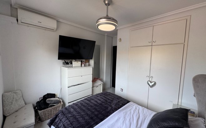 Herverkoop - Appartement -
Orihuela Costa - Costa Blanca