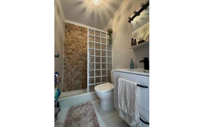 Herverkoop - Appartement -
Orihuela Costa - Costa Blanca