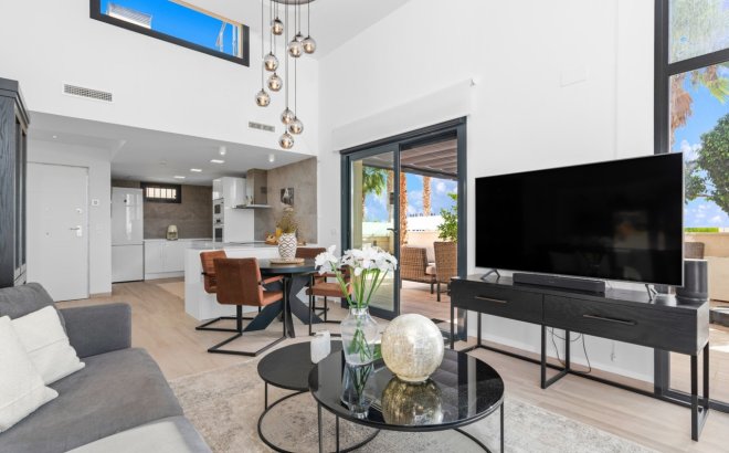 Resale - Villa -
Cabo Roig - Costa Blanca