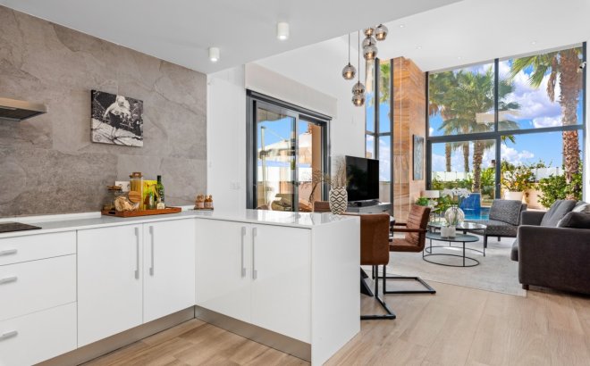 Resale - Villa -
Cabo Roig - Costa Blanca