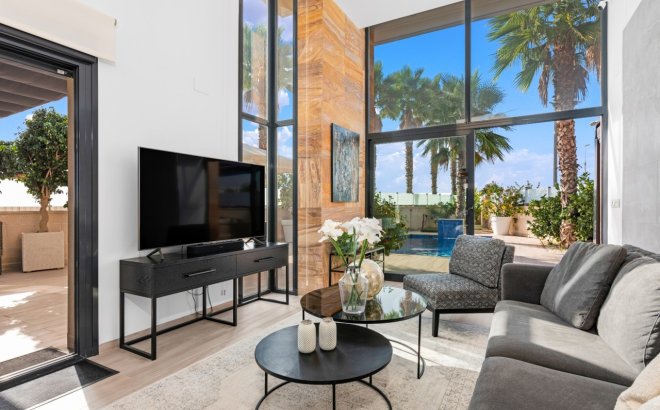 Resale - Villa -
Cabo Roig - Costa Blanca