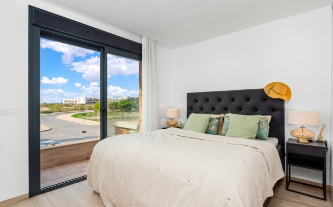 Resale - Villa -
Cabo Roig - Costa Blanca