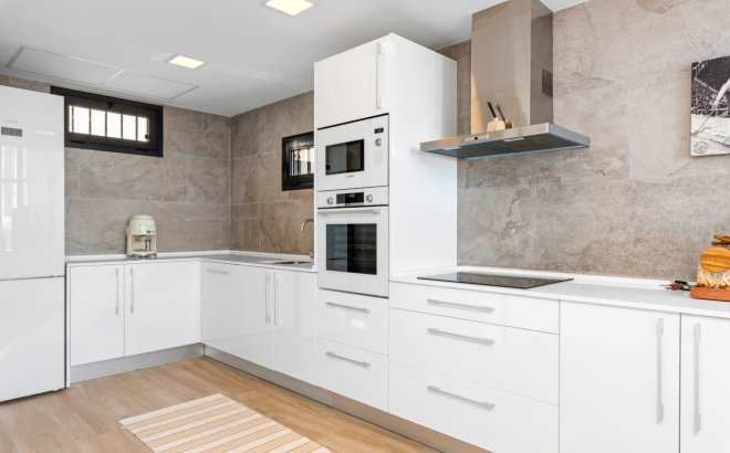 Resale - Villa -
Cabo Roig - Costa Blanca