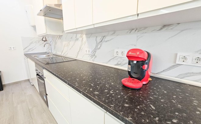 Resale - Town House -
Torrevieja - El Limonar