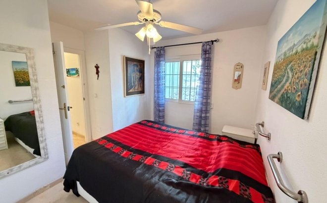 Herverkoop - Semi Detached -
Orihuela Costa - Playa Flamenca