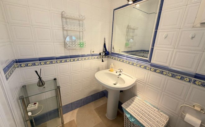 Herverkoop - Semi Detached -
Orihuela Costa - Playa Flamenca