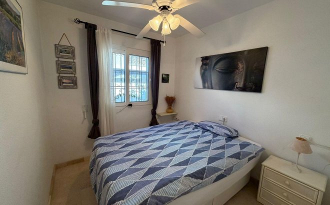 Herverkoop - Semi Detached -
Orihuela Costa - Playa Flamenca