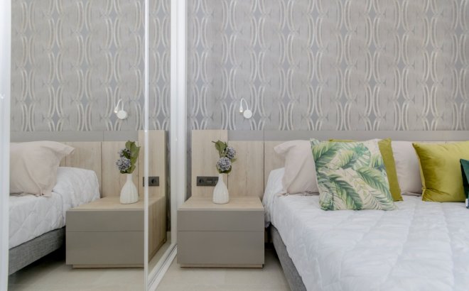 New Build - Top Floor Bungalow -
Torrevieja - Los Balcones