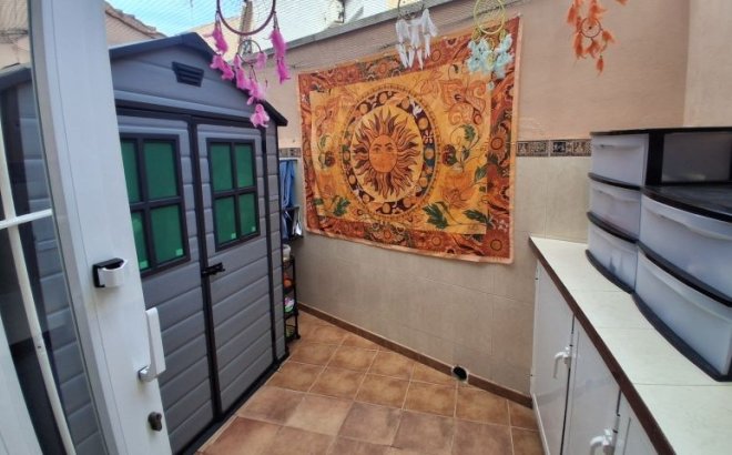 Resale - Dúplex -
Torrevieja - Costa Blanca