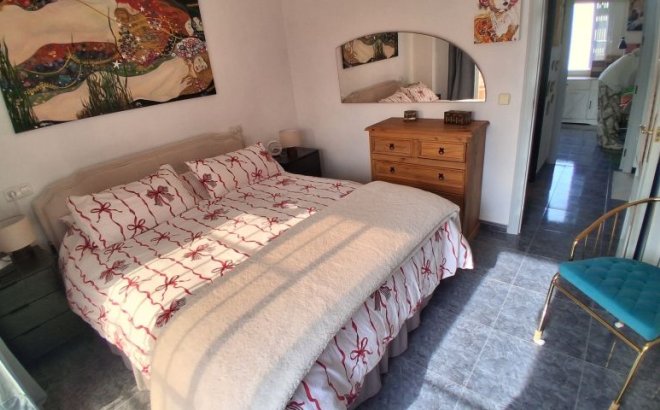 Resale - Dúplex -
Torrevieja - Costa Blanca