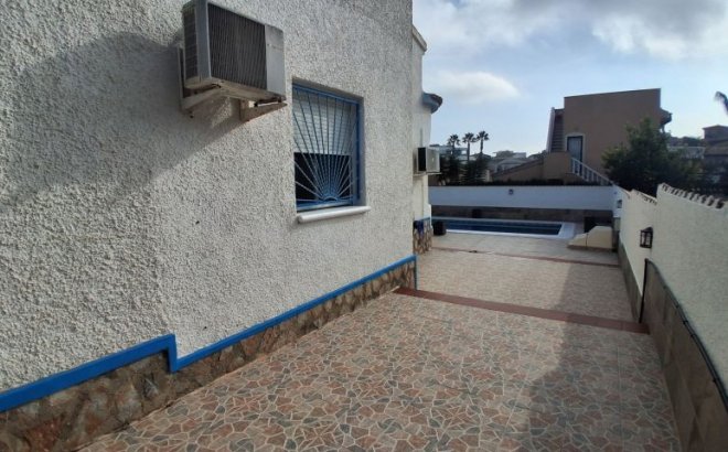 Resale - Villa -
Rojales - Inland
