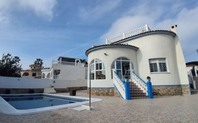 Resale - Villa -
Rojales - Inland