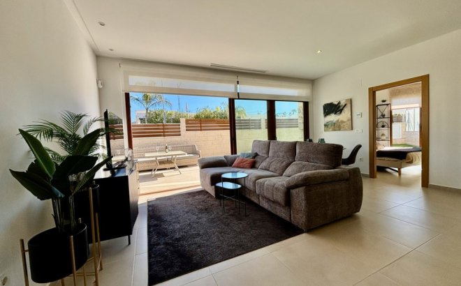 Resale - Villa -
Benijofar - Costa Blanca