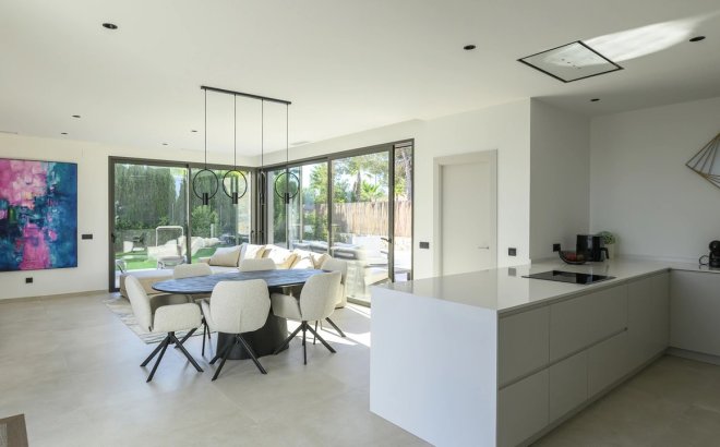 Resale - Villa -
Las Colinas Golf - Costa Blanca