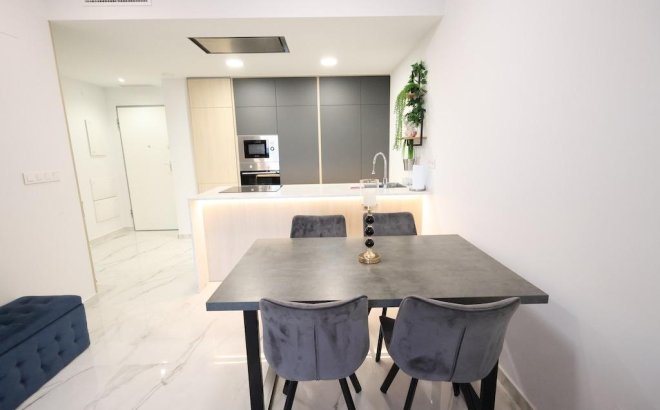 Herverkoop - Appartement -
Orihuela Costa - Costa Blanca