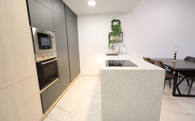 Herverkoop - Appartement -
Orihuela Costa - Costa Blanca