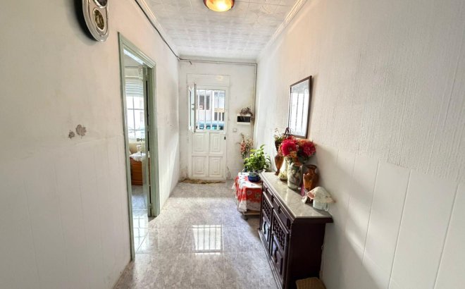 Resale - Apartment -
Torrevieja - Playa del Cura