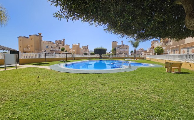 Herverkoop - Appartement -
Orihuela Costa - Lomas de Cabo Roig