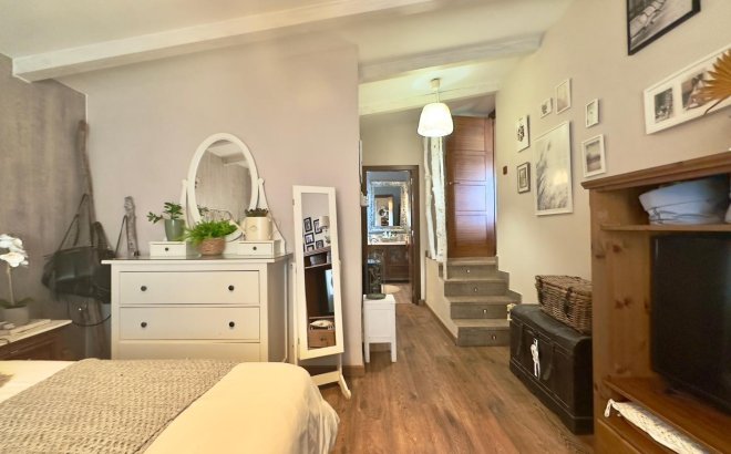 Resale - Villa -
Torrevieja - Torreblanca