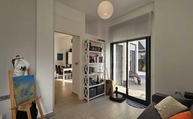 Resale - Villa -
Orihuela Costa - Costa Blanca