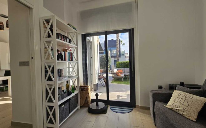 Resale - Villa -
Orihuela Costa - Costa Blanca