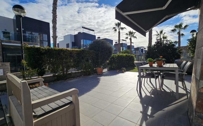 Resale - Villa -
Orihuela Costa - Costa Blanca