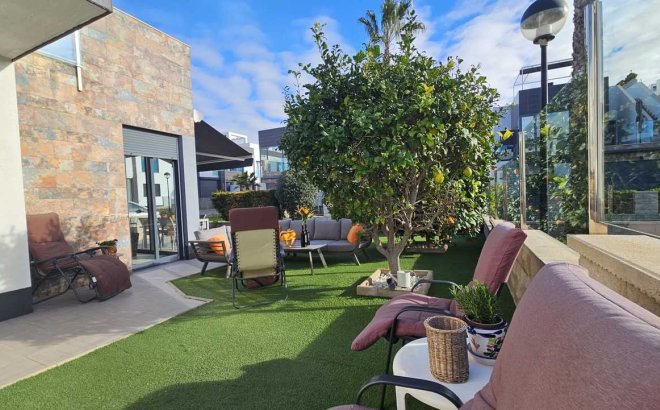 Resale - Villa -
Orihuela Costa - Costa Blanca