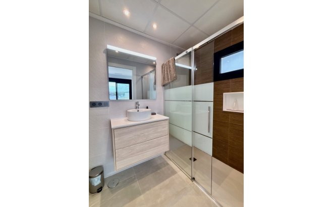 Resale - Villa -
Benijofar - Costa Blanca