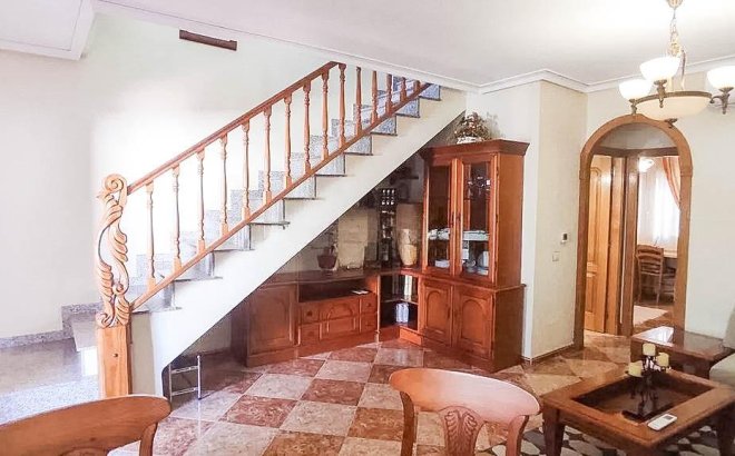 Herverkoop - Town House -
Torrevieja - Los Altos