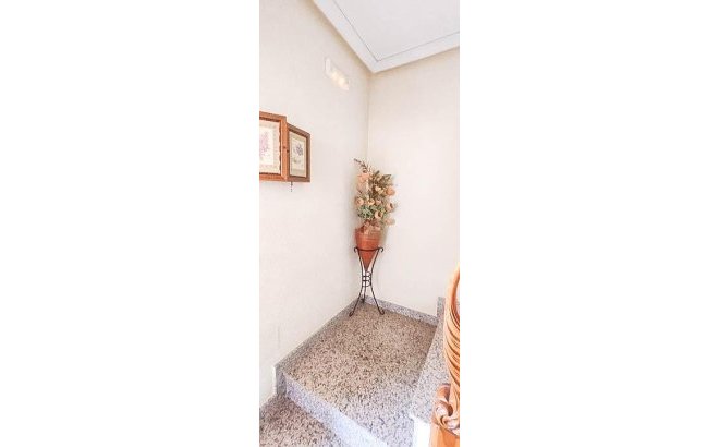 Herverkoop - Town House -
Torrevieja - Los Altos