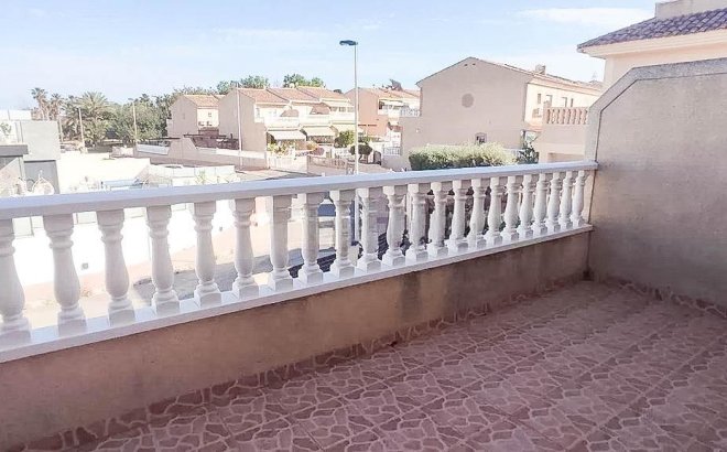 Herverkoop - Town House -
Torrevieja - Los Altos