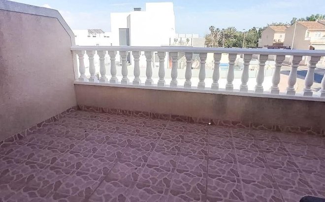 Herverkoop - Town House -
Torrevieja - Los Altos