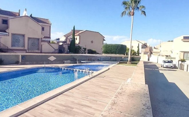 Herverkoop - Town House -
Torrevieja - Los Altos