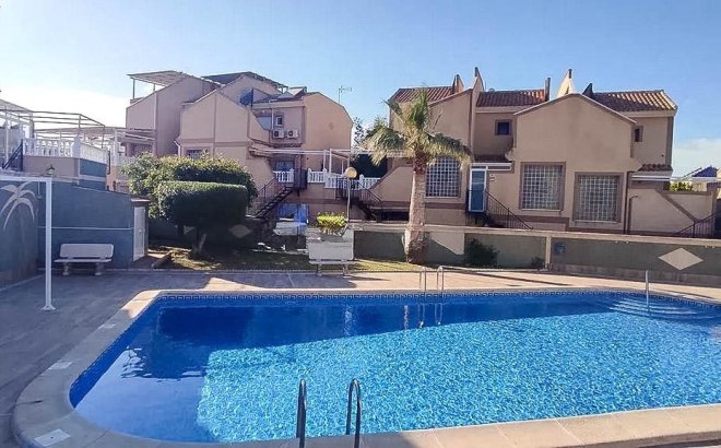 Herverkoop - Town House -
Torrevieja - Los Altos